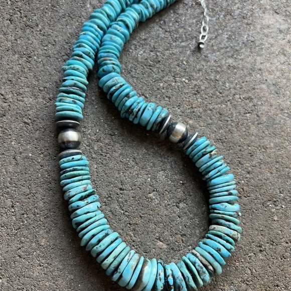Sterling Silver Graduated Blue Turquoise Bead Necklace. 18 inch - Picture 12 of 12